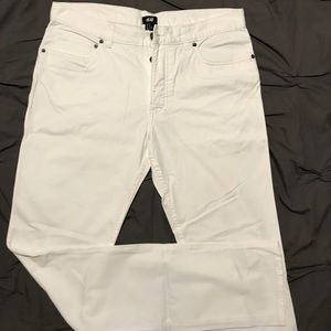Men’s white skinny jeans